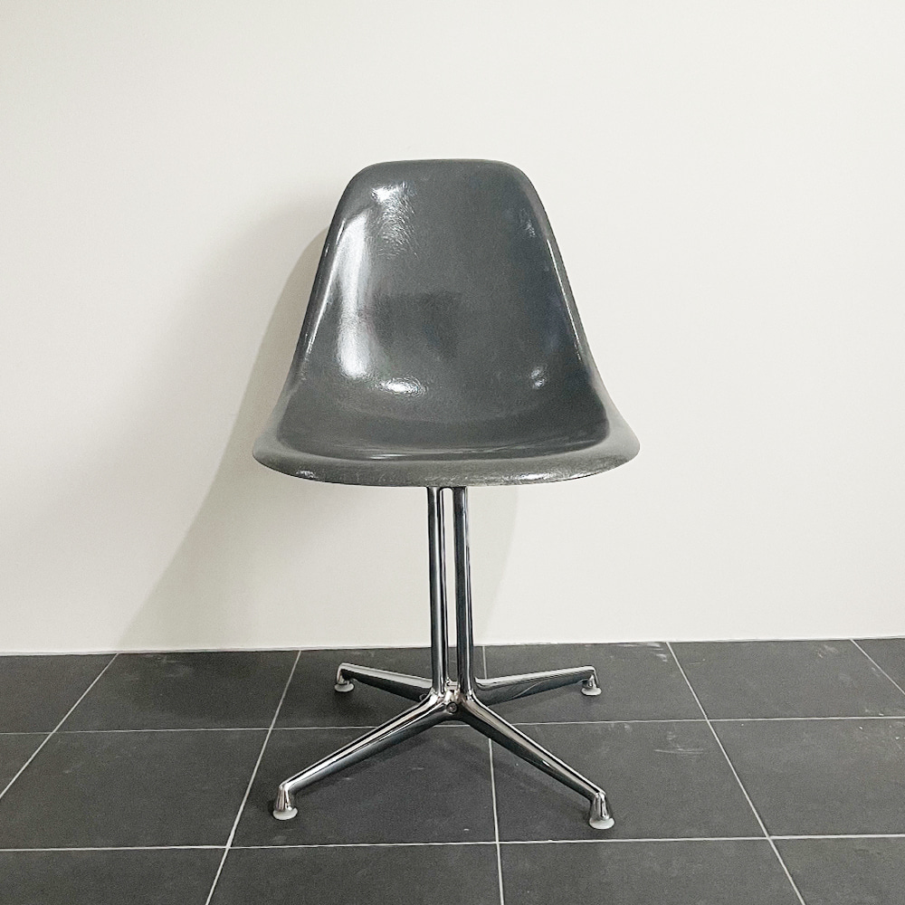 Herman Miller Charles &amp; Ray Eames Fiberglass DSL Chair