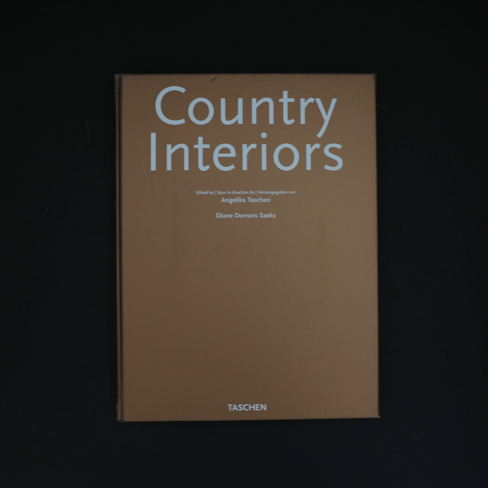 Country Interiors 2002
