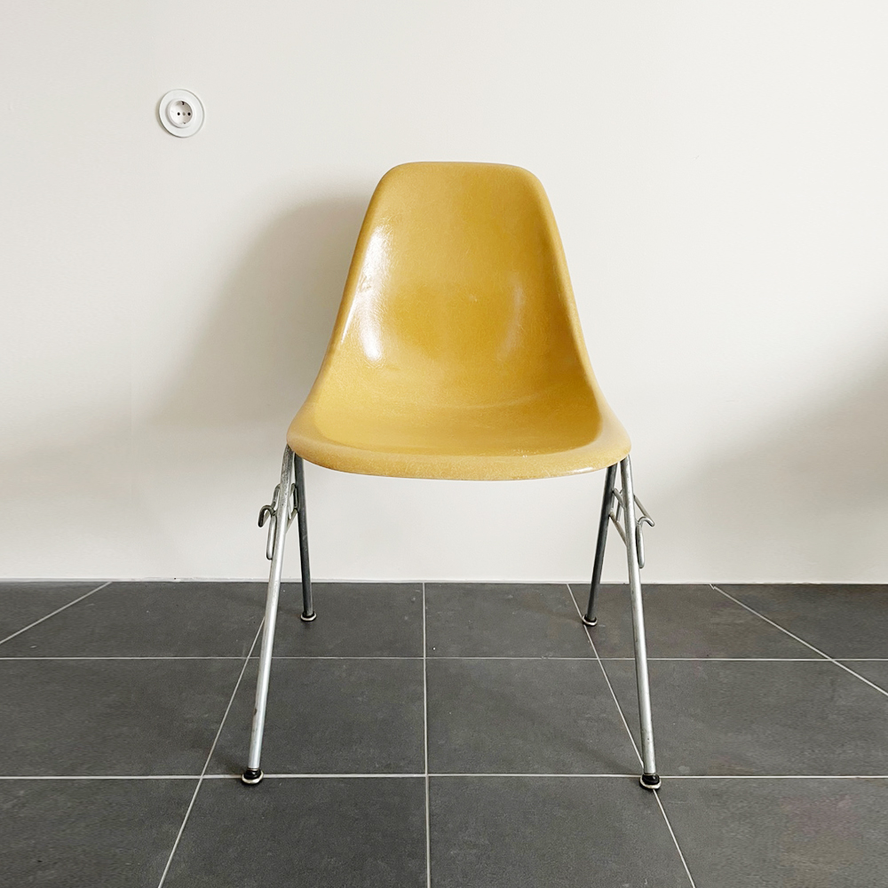 Herman Miller Charles &amp; Ray Eames Fiberglass DSS Shell Chair