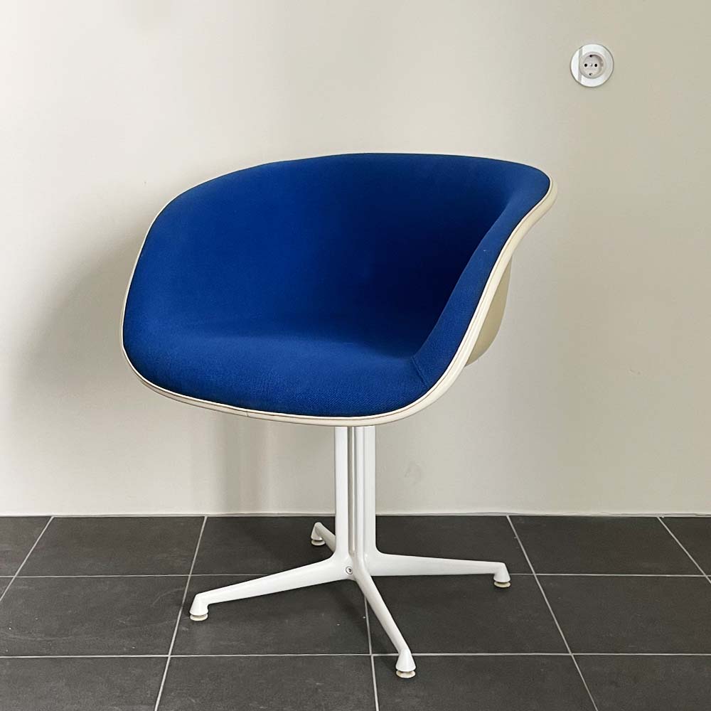 Vitra Herman Miller Eames Upholstered Fiberglass DAL Chair