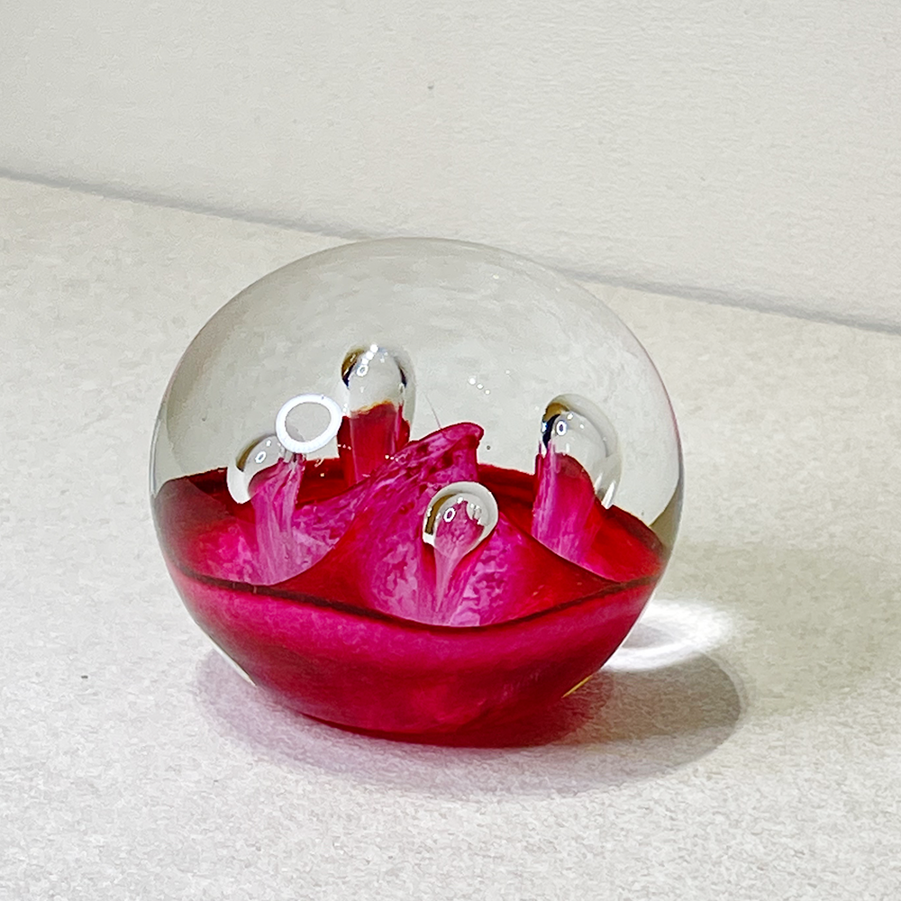 Magenta Pink gradation &amp; clear drops Paperweights